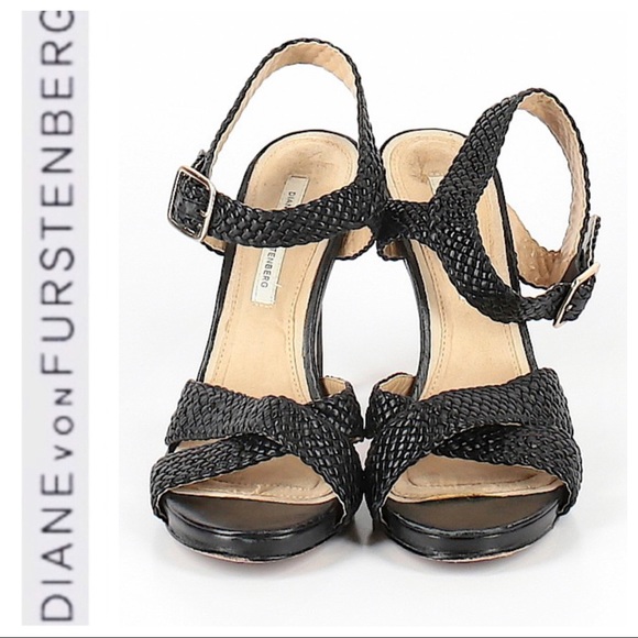 💕SALE💕 DVF Diane Von Furstenberg Black Leather Basketweave Heels - Picture 2 of 8
